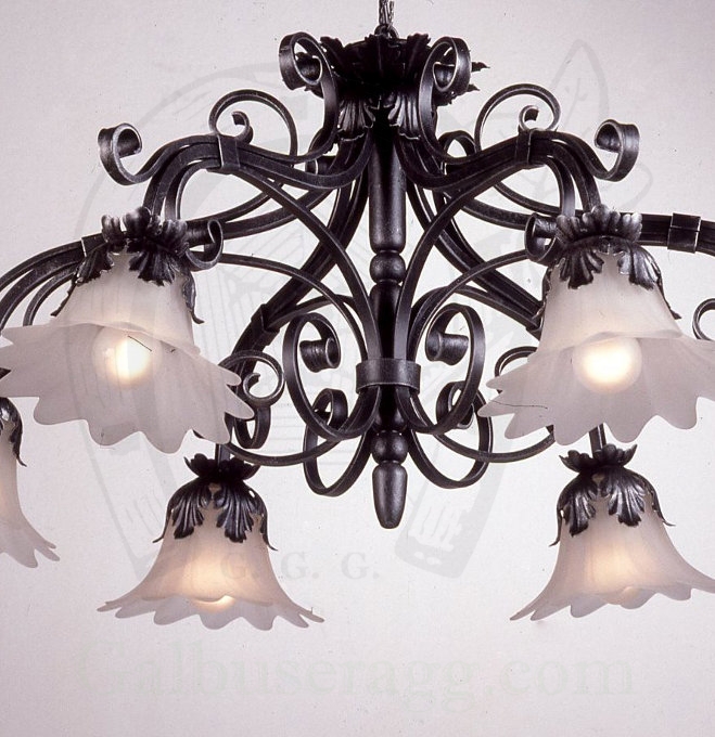 yrandol Sizzio w kolorze czerń starodawna - powiększenie